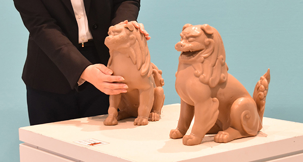 企画展「ふれる×れきはく－ユニバーサルミュージアムへの試み－」